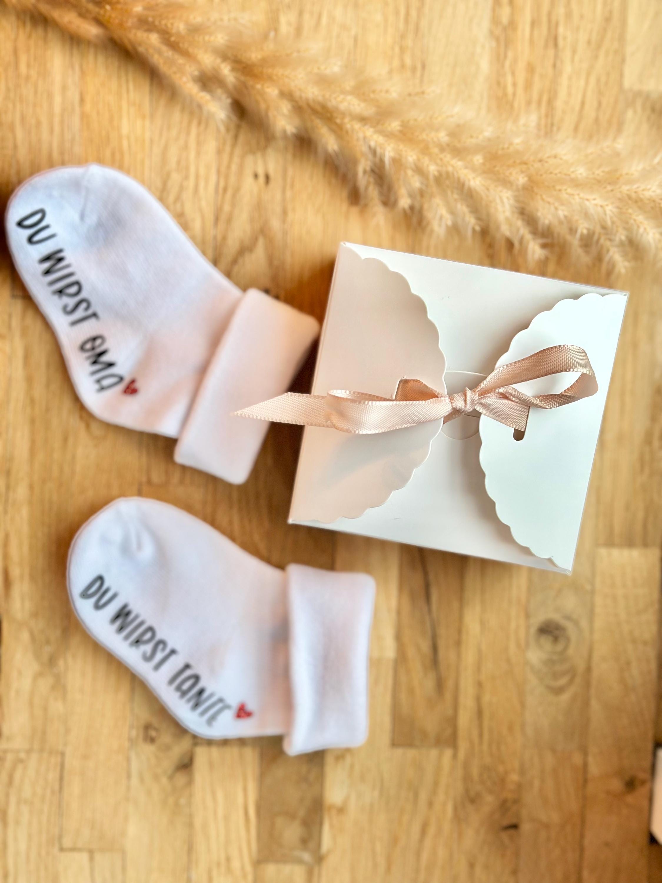 Schwangerschaft verkünden | Babysocke mit Aufschrift | Du wirst Oma | Tante | Überraschung | Geburt | Baby