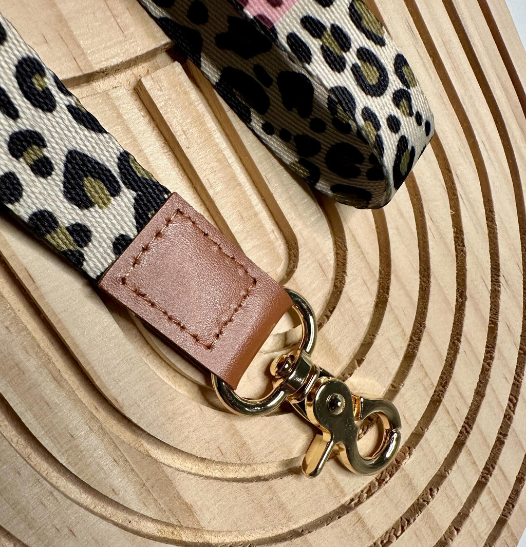 Schlüsselanhänger Leo | personalisiert | Geschenk Hebamme, Erzieherin Abschied, Geburtstag | Geschenkidee | Lehrer Geschenk | Muttertag
