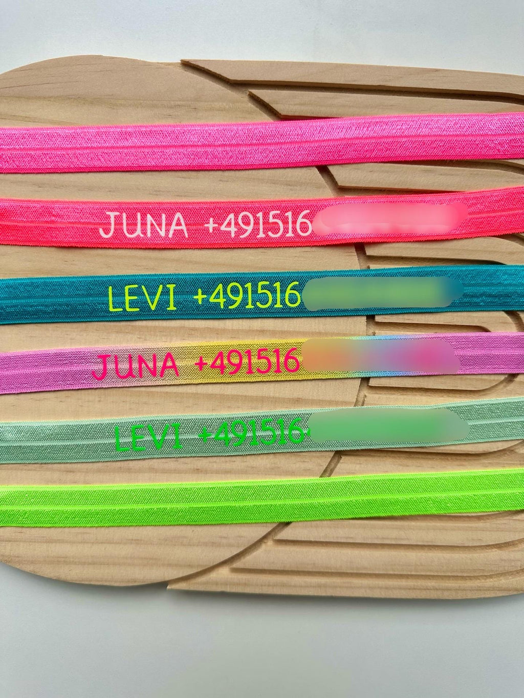 Armband mit Telefonnummer | personalisiert | SOS Armband | Notfall Armband Kind | Armband mit Name | Handynummer | Urlaubsarmband | Kita