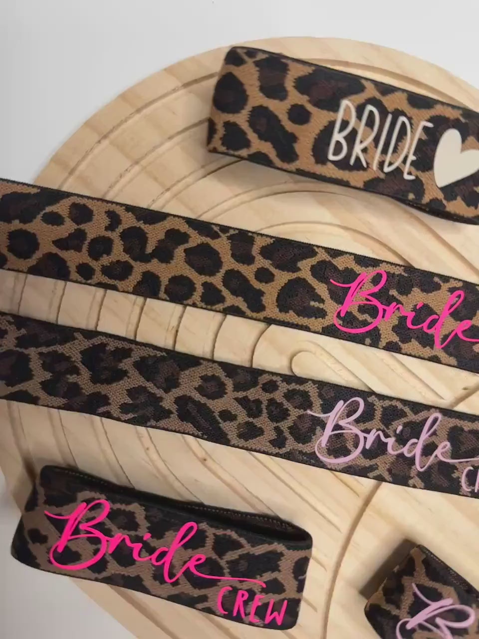 JGA Armband Leo | Braut | Bride | Bride Crew | Junggesellenabschied | JGA Accessoires | Girls Trip | Leopardenmuster | Neont Pink